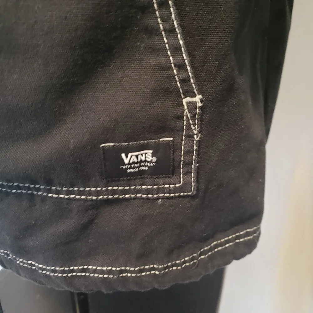 VANS MEN'S Half-Zip HALIFAX JACKET SIZE MEDIUM Color Black‎